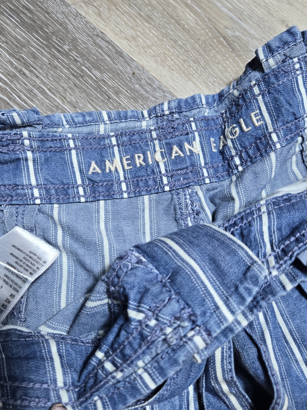 Vintage American Eagle Outfitters Blue and White Striped Paperbag Shorts Size 0 - Picture 4 of 8